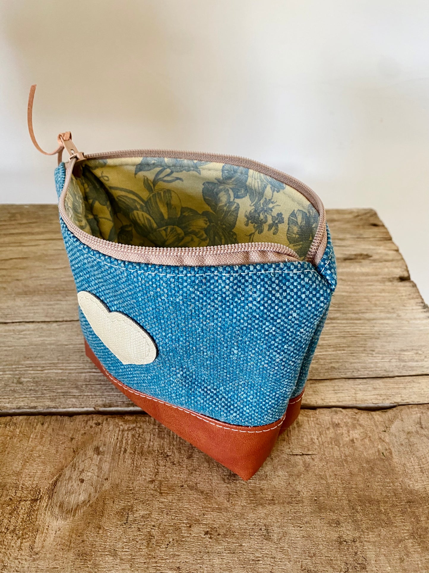 Cositas Bag Cream Heart on Blue