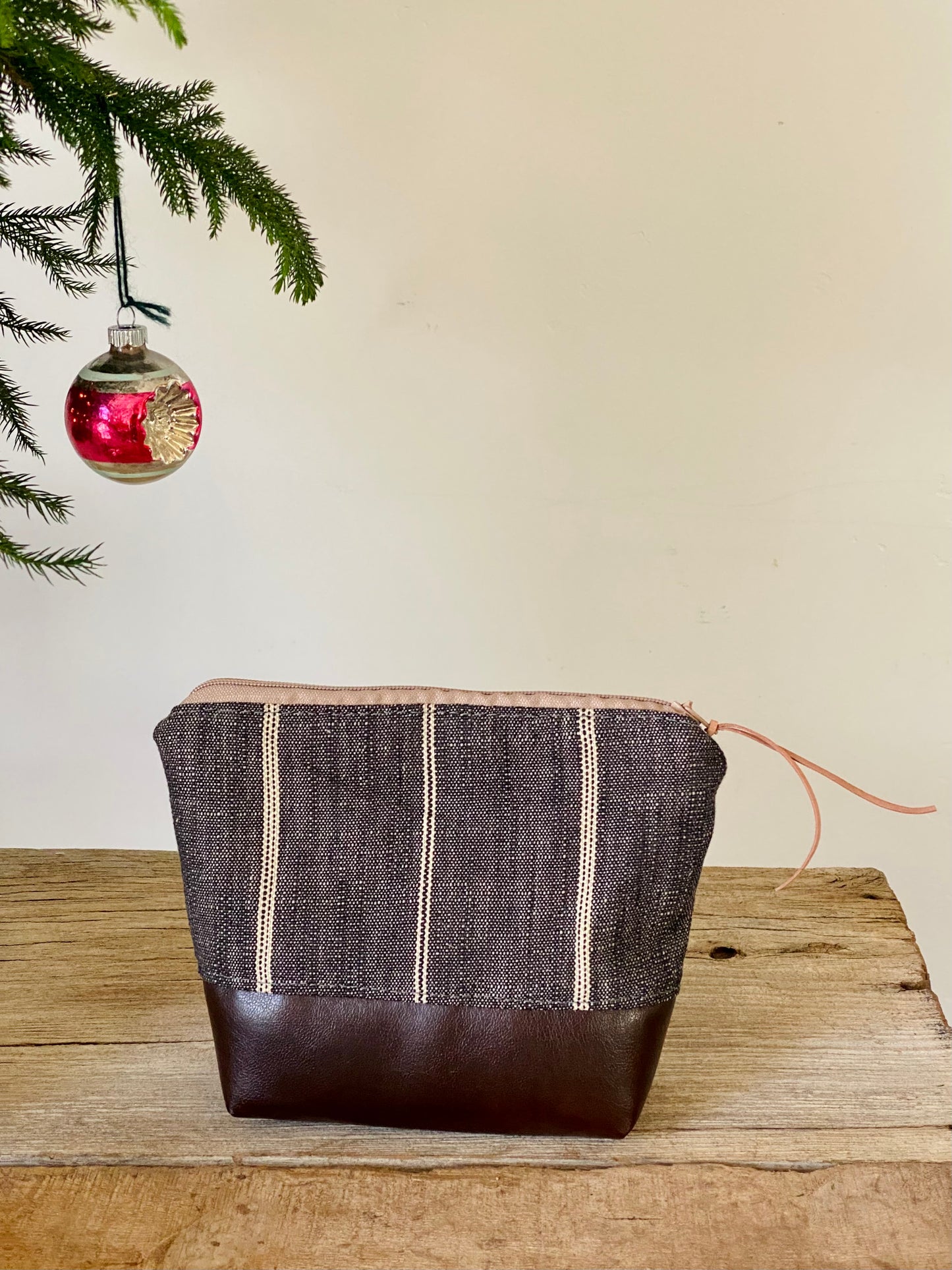 Cositas Bag Charcoal Gray & Linen Stripe