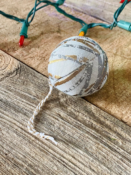 Sphere-y Thirteen